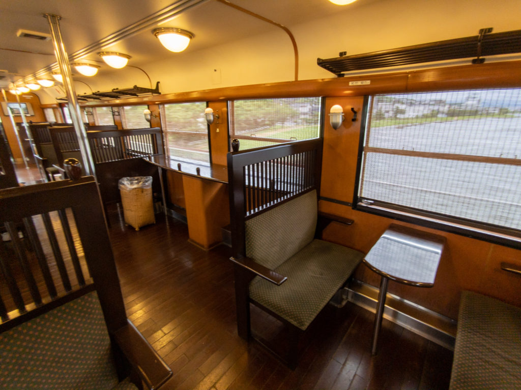 Isaburo / Shinpei interior