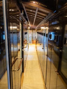 Entrance to tatami car